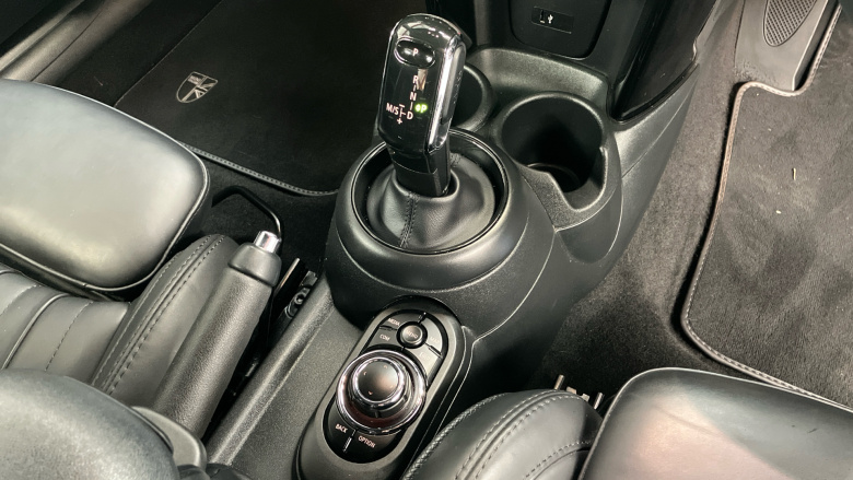 MINI Hatchback 2.0 Cooper S Exclusive 3dr Auto Petrol Hatchback